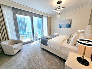 2 bedrooms, desk, iron/ironing board, travel crib