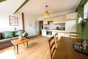 Interior - "Nordseeglück" - your retreat at the Deichkieker guesthouse - pets allowed (Wangerland)