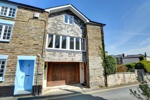 Exterior - Sailmakers - Parking, 200m from Padstow Harbour (Padstow)