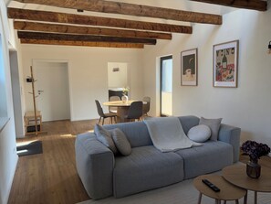 Smart TV, chimenea