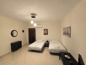 Apartment | 1 Schlafzimmer, Bügeleisen/Bügelbrett, kostenloses WLAN, Bettwäsche