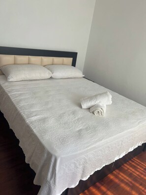 Apartment | 1 bedroom, iron/ironing board, free WiFi, bed sheets
