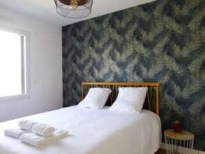 3 chambres, fer et planche à repasser, Wi-Fi gratuit