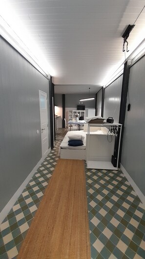 1 habitación, tabla de planchar con plancha, wifi y ropa de cama 