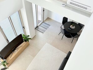 Apartment, 1 Bedroom, Balcony, City View | Living room