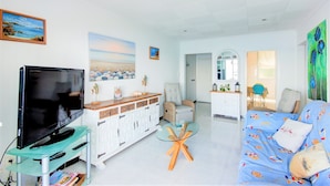 Apartment | Living area - Apartment in Roses Near Platja Dels Palangrers (Roses)