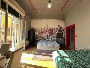 2 bedrooms, desk, iron/ironing board, WiFi