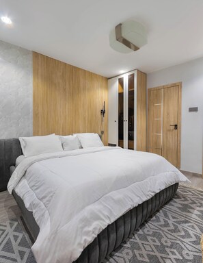 2 chambres, fer et planche à repasser, Wi-Fi, draps fournis