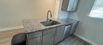 Cozy 1-bedroom with fitness room, WiFi in charming Cedar Park