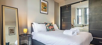 Motorpoint Arena House - walking distance to Nottingham city centre - sleeps 10
