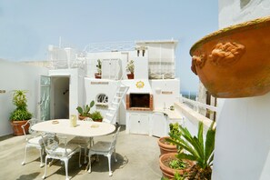 Outdoor dining - Terrazza Pilli by Wonderful Italy (Ostuni)