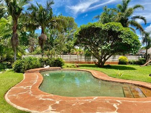 Apartment | 5 bedrooms - 5 bed Villa in the Heart of Vainona - 2282 (Harare)