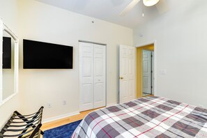 Interior - 5 Mi to Jetblue Park: Condo w/ Pool & Pickleball (Fort Myers)