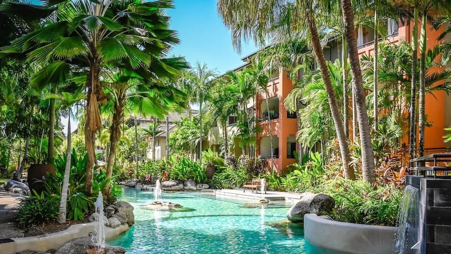 Palm View- 9 Pools BBQ Gym