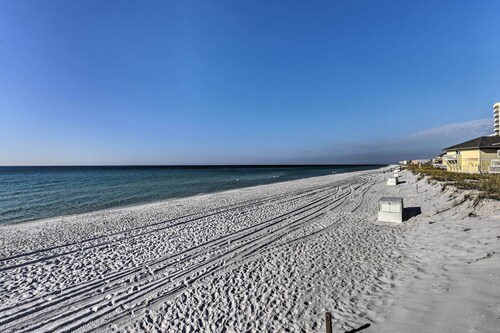 Walk to Beach: Resort Retreat w/ Balcony in Destin