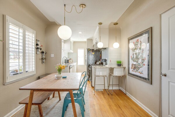 Walk To City Park: Chic Home W/ Hot Tub & Yard - Thornton, CO