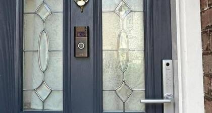 Luton Town House Near Airport