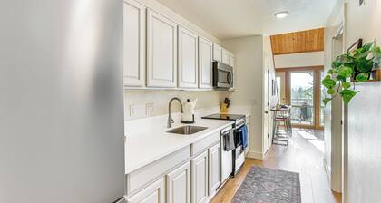 Hike, Ski & Golf: Bend Condo at Seventh Mtn Resort