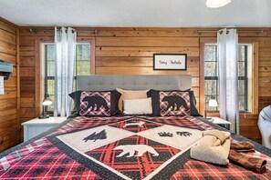 Apartment | 4 bedrooms - Stunning Cabin w Hot Tub Pool Table Arcades (Sevierville)