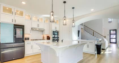 Patio & Fenced Yard: Quiet Home in Katy!