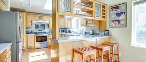 House (3 Bedrooms) | Interior