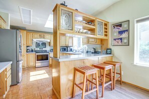 House (3 Bedrooms) | Interior - 11 Acres of Adventure! Woodsy Mead Stay w/ Trails (Mead)