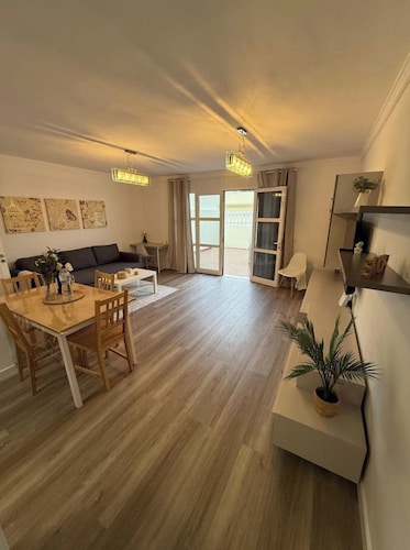 Gorgeous 2-bedroom apartment with WiFi in Costa Teguise