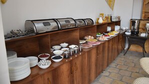 Free daily self-service breakfast  - Feruzkhan Hotel (Khiva)