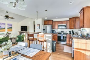House (3 Bedrooms) | Interior