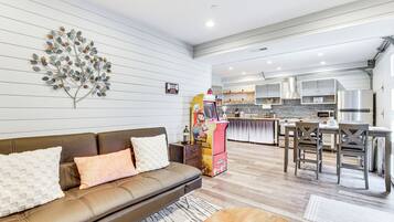 Apartment (1 Bedroom) | Front of property