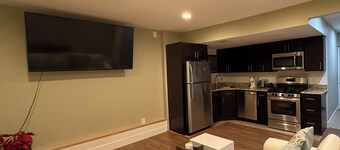 Charming 1-bedroom house in Ronkonkoma with AC, WiFi, Washer & Dryer