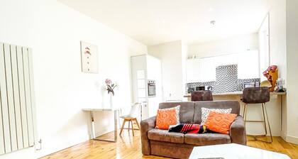 London 2-bed Apartment in Herbert Road