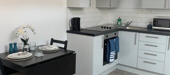 Seaside Chic Loft Apartment in Leigh-on-sea