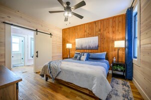 3 habitaciones, decoración personalizada y muebles diferentes