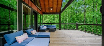 Stardust Hollow Cabin for 14