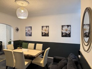 تناول الطعام