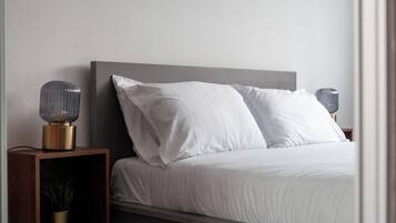 House | 3 bedrooms, iron/ironing board, free WiFi, bed sheets