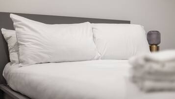 House | 3 bedrooms, iron/ironing board, free WiFi, bed sheets