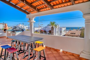 Outdoor dining - Dreamcatcher Oceanview vacation home, Las Conchas (Las Conchas)