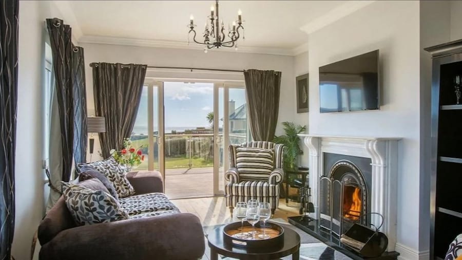 Waterford Villa 5 Bed Beach Retreat