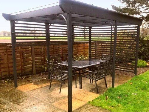 Barn With Countryside Views in Private Garden