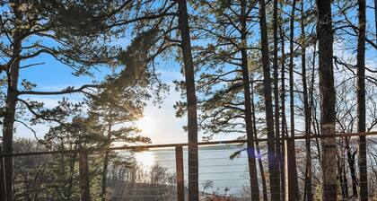 Lakefront Escape On Lake Hudson 5 Bedroom Cabin