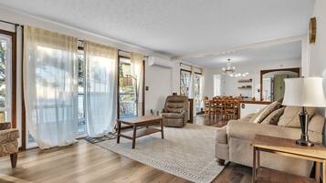 Cabin, 5 Bedrooms | Living area | Smart TV, streaming services