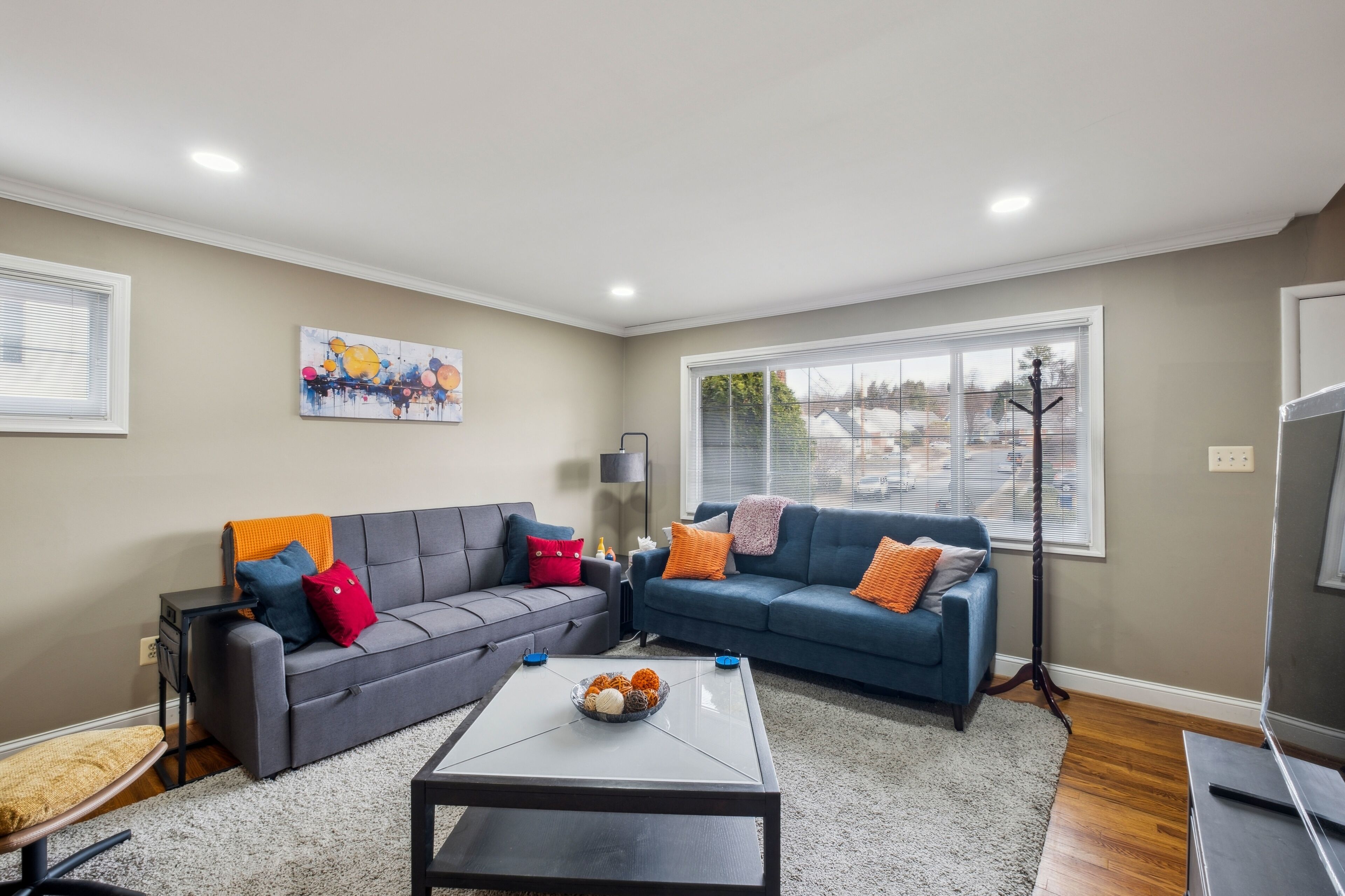 House, 4 Bedrooms | Living area | Smart TV, streaming services