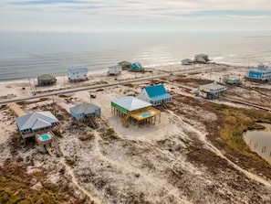 House, 5 Bedrooms | Beach | On the beach