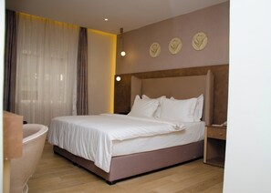 Premium Suite - Check Inn Hotel Gimbiya (Abuja)