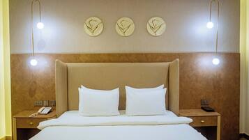 1 bedroom, desk, laptop workspace, free WiFi
