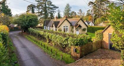 Badgemore Cottage - From 250 Per Night