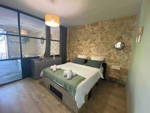 3 quartos, Wi-Fi, roupa de cama
