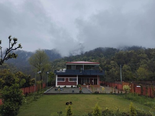 Secluded Homestay In Dehradun, Preferred for Peace /Relaxation,
